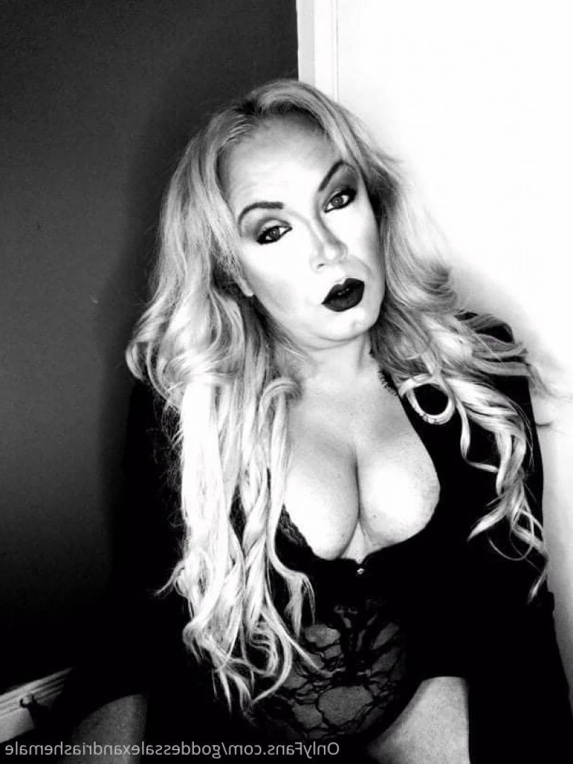 ShemaleGoddessAlexandria [ goddessalexandriashemale ] Onlyfans leaked photo 3359614 on Hotleaks.tv