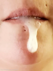 3182962