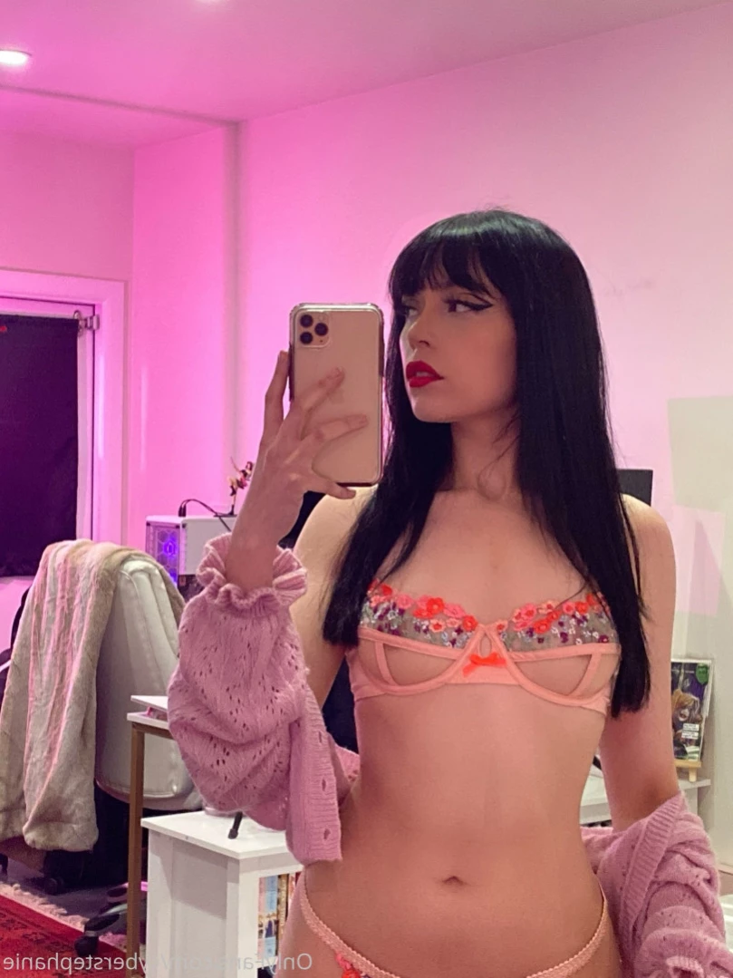 steph [ cyberstephanie ] Onlyfans leaked photo 10879361 on Hotleaks.tv