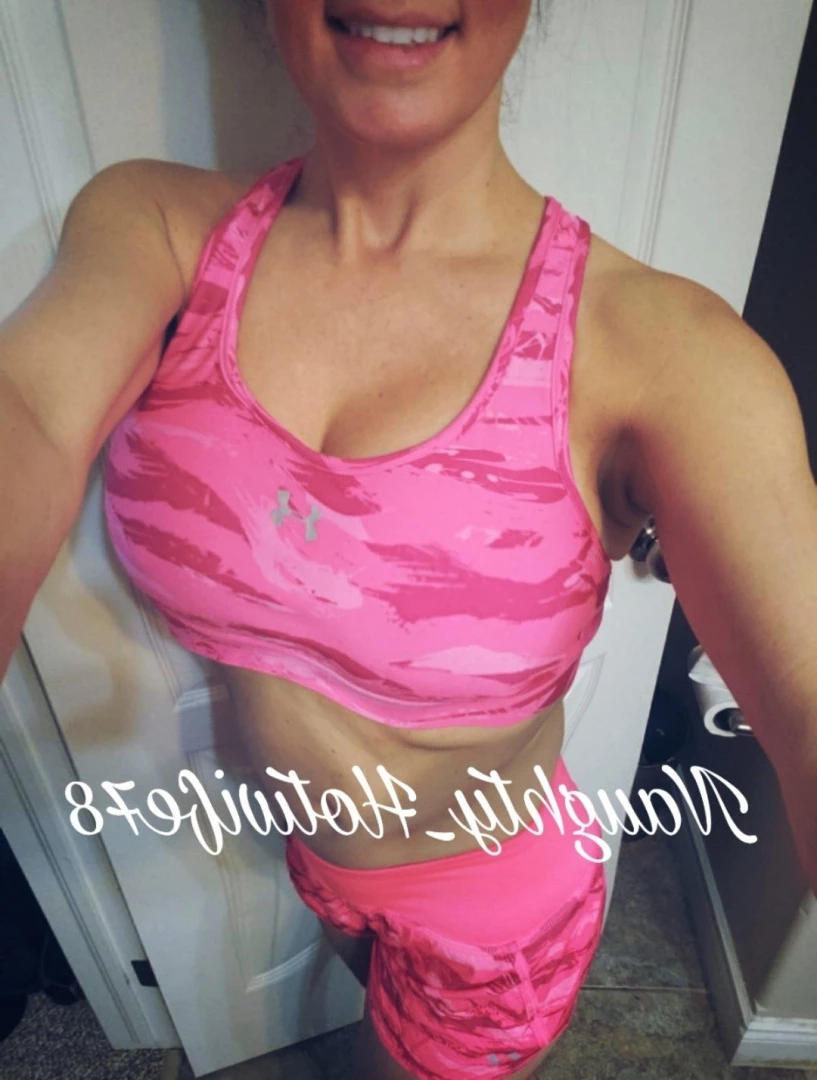 ♋𝐇𝐨𝐭𝐰𝐢𝐟𝐞 𝐕𝐞𝐧𝐞𝐬𝐬𝐚♋ [ hotwifevenessa ] Onlyfans leaked photo 10284945 on Hotleaks.tv