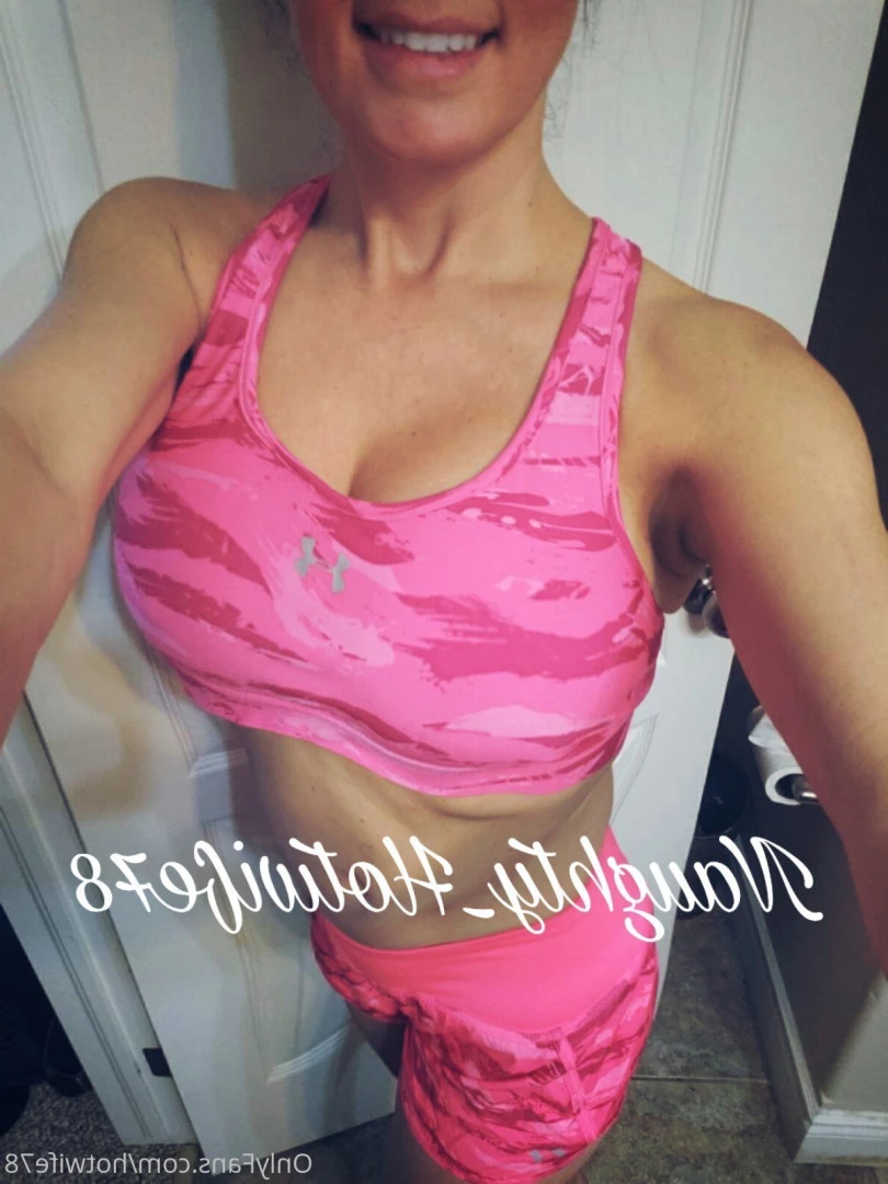 ♋𝐇𝐨𝐭𝐰𝐢𝐟𝐞 𝐕𝐞𝐧𝐞𝐬𝐬𝐚♋ [ hotwifevenessa ] Onlyfans leaked photo 10287621 on Hotleaks.tv