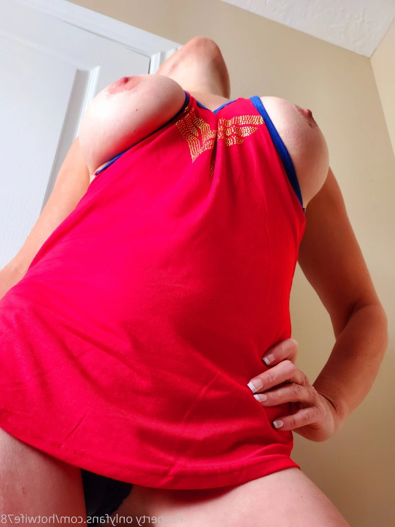 ♋𝐇𝐨𝐭𝐰𝐢𝐟𝐞 𝐕𝐞𝐧𝐞𝐬𝐬𝐚♋ [ hotwifevenessa ] Onlyfans leaked photo 10312395 on Hotleaks.tv