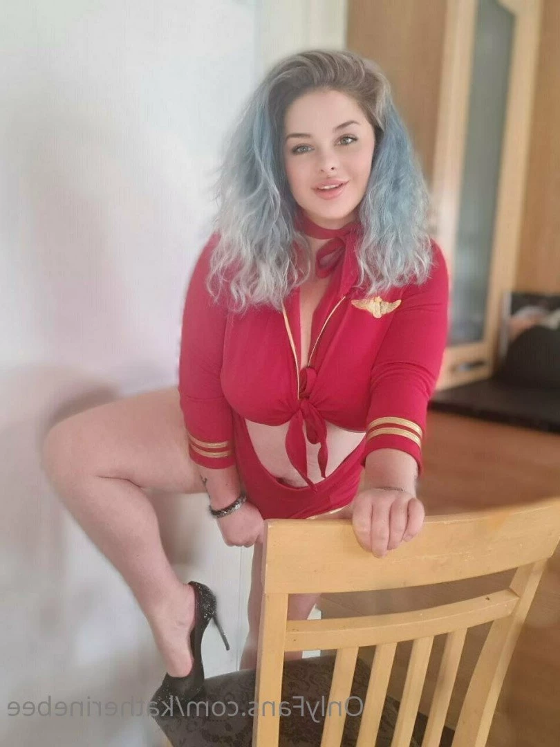 𝐖𝐚𝐧𝐧𝐚 𝐜𝐡𝐚𝐭? 💙𝐊𝐚𝐭𝐡𝐞𝐫𝐢𝐧𝐞 𝐁𝐞𝐞 💙 [ katherinebee ] Onlyfans leaked photo 3221156 on Hotleaks.tv