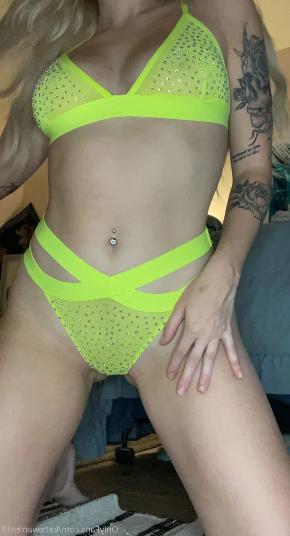Katie💗 🔝0.33% [ katiewarren18 ] Onlyfans leaked photo 5829449 on Hotleaks.tv