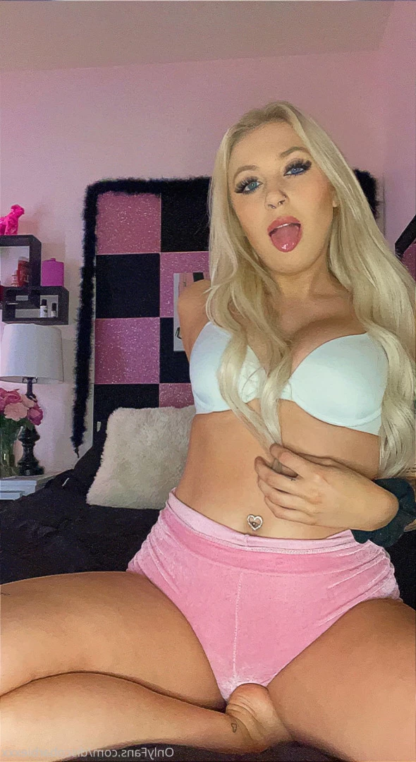Katie💗 🔝0.33% [ katiewarren18 ] Onlyfans leaked photo 5831139 on Hotleaks.tv
