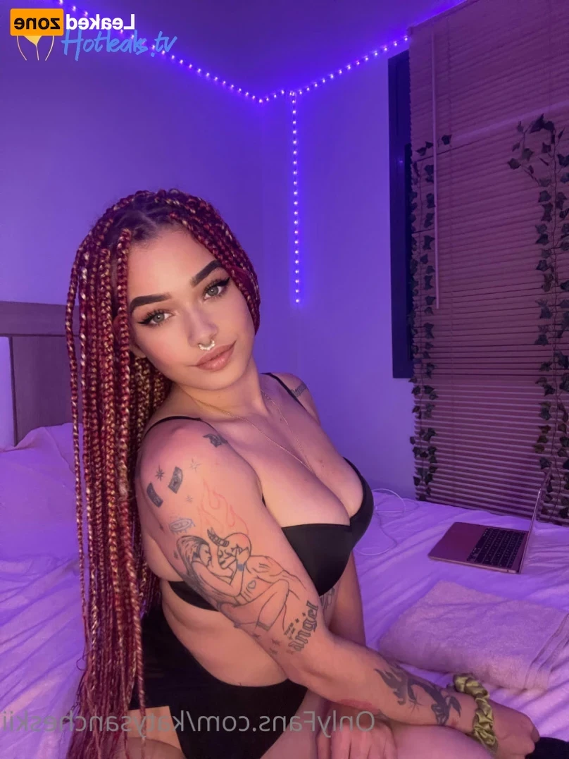 BEST PUSSY💖𝟐𝟒𝐡🦊ᴠɪᴅᴇᴏᴄᴀʟʟs💚 [ katysancheskii ] Onlyfans leaked photo 14706645 on Hotleaks.tv