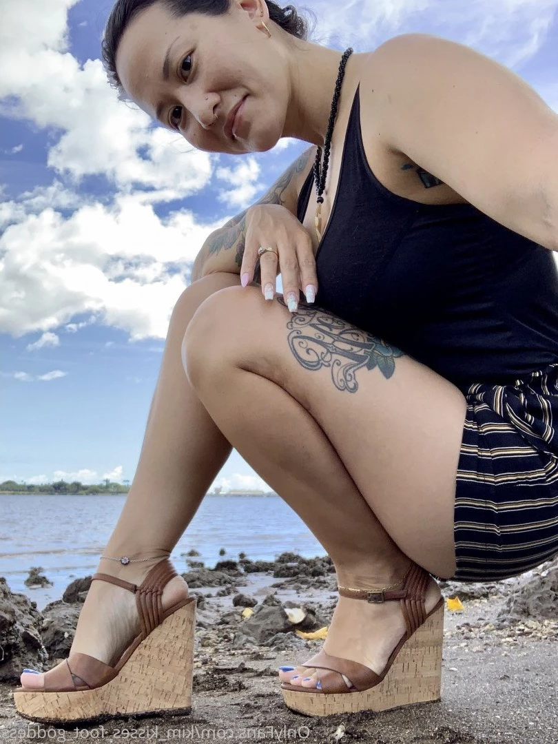 💋Kim Kisses💋 [ kim_kisses_foot_goddess ] Onlyfans leaked photo 3270153 on Hotleaks.tv