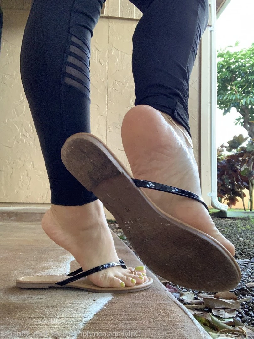 💋Kim Kisses💋 [ kim_kisses_foot_goddess ] Onlyfans leaked photo 3271604 on Hotleaks.tv