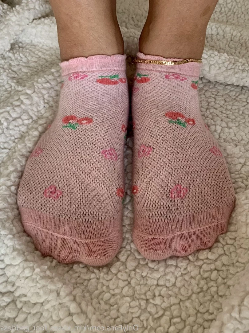 💋Kim Kisses💋 [ kim_kisses_foot_goddess ] Onlyfans leaked photo 3274216 on Hotleaks.tv