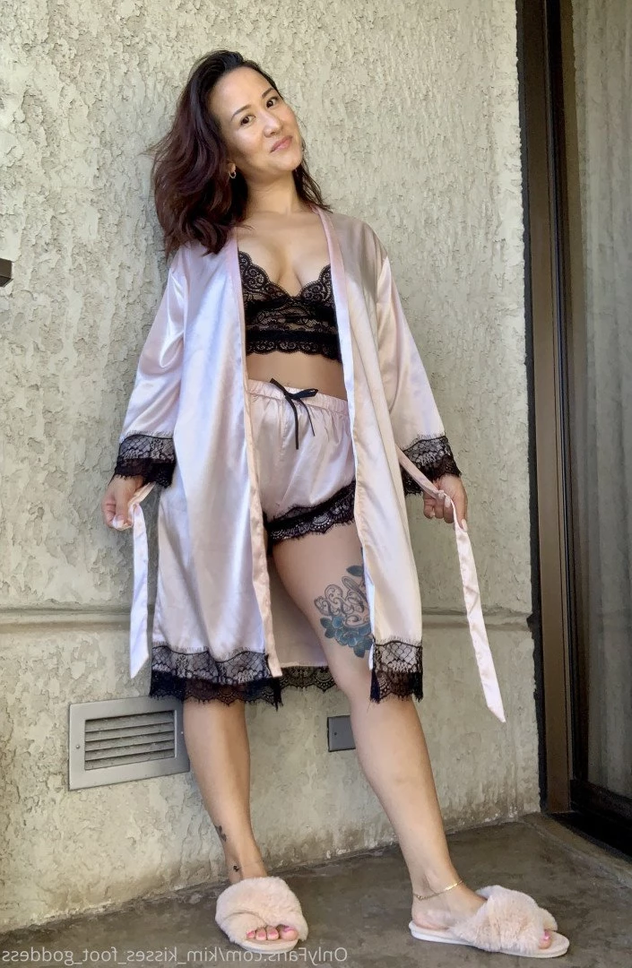 💋Kim Kisses💋 [ kim_kisses_foot_goddess ] Onlyfans leaked photo 3275489 on Hotleaks.tv