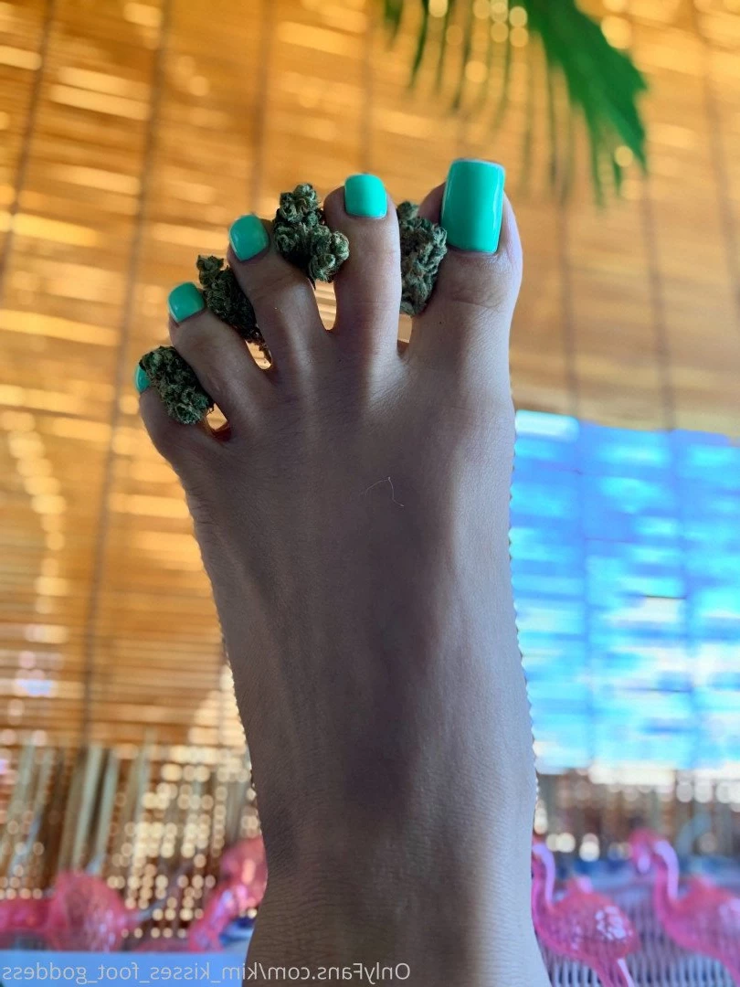 💋Kim Kisses💋 [ kim_kisses_foot_goddess ] Onlyfans leaked photo 3278471 on Hotleaks.tv