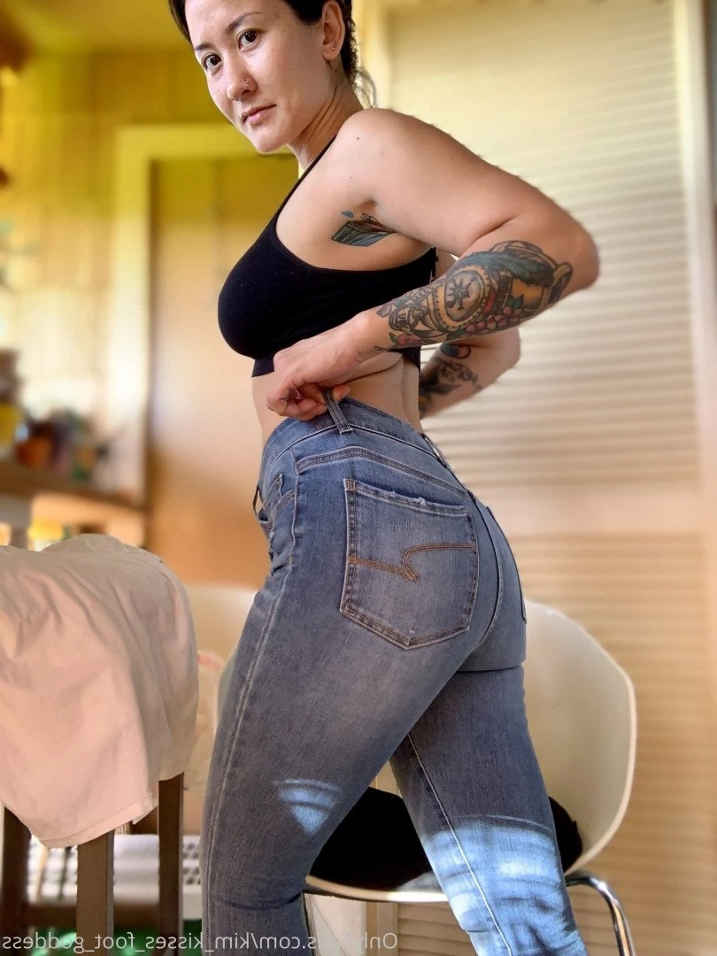 💋Kim Kisses💋 [ kim_kisses_foot_goddess ] Onlyfans leaked photo 3282690 on Hotleaks.tv