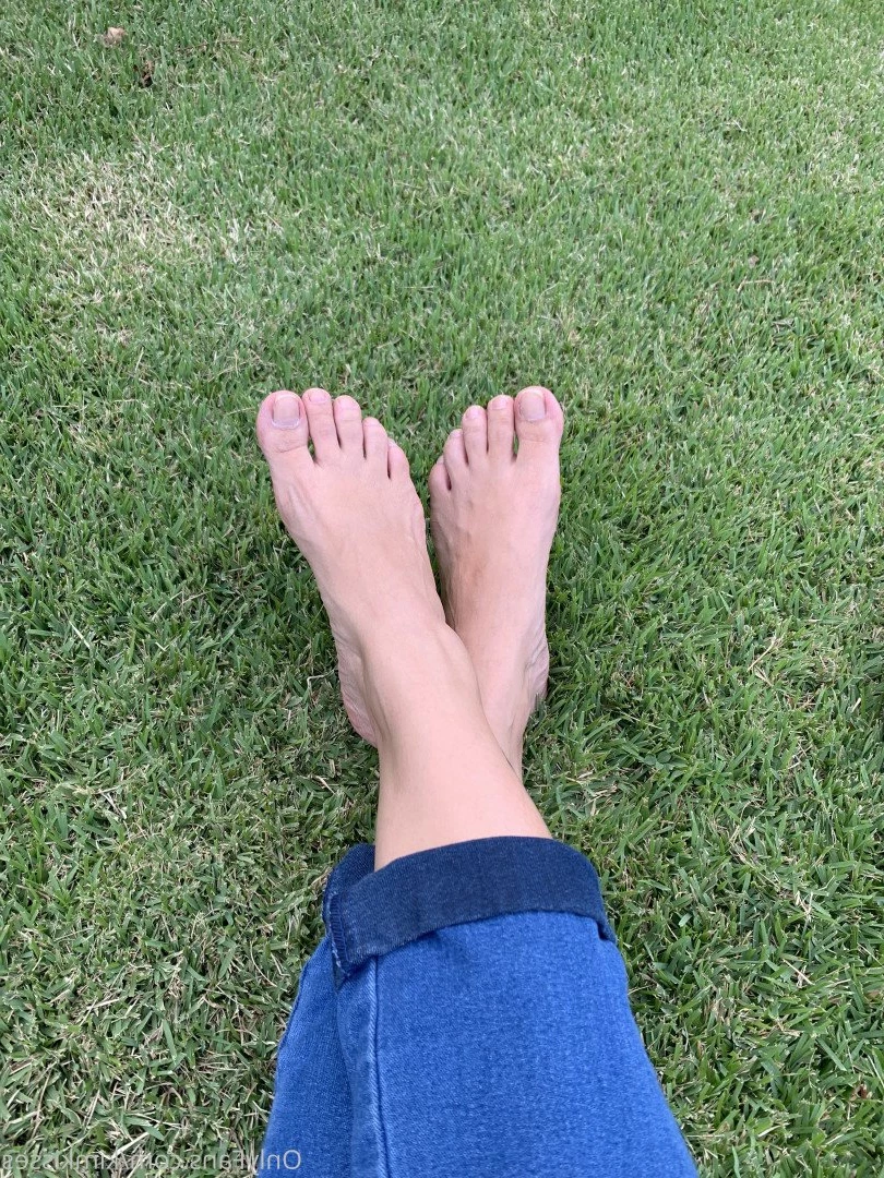 💋Kim Kisses💋 [ kim_kisses_foot_goddess ] Onlyfans leaked photo 3287391 on Hotleaks.tv