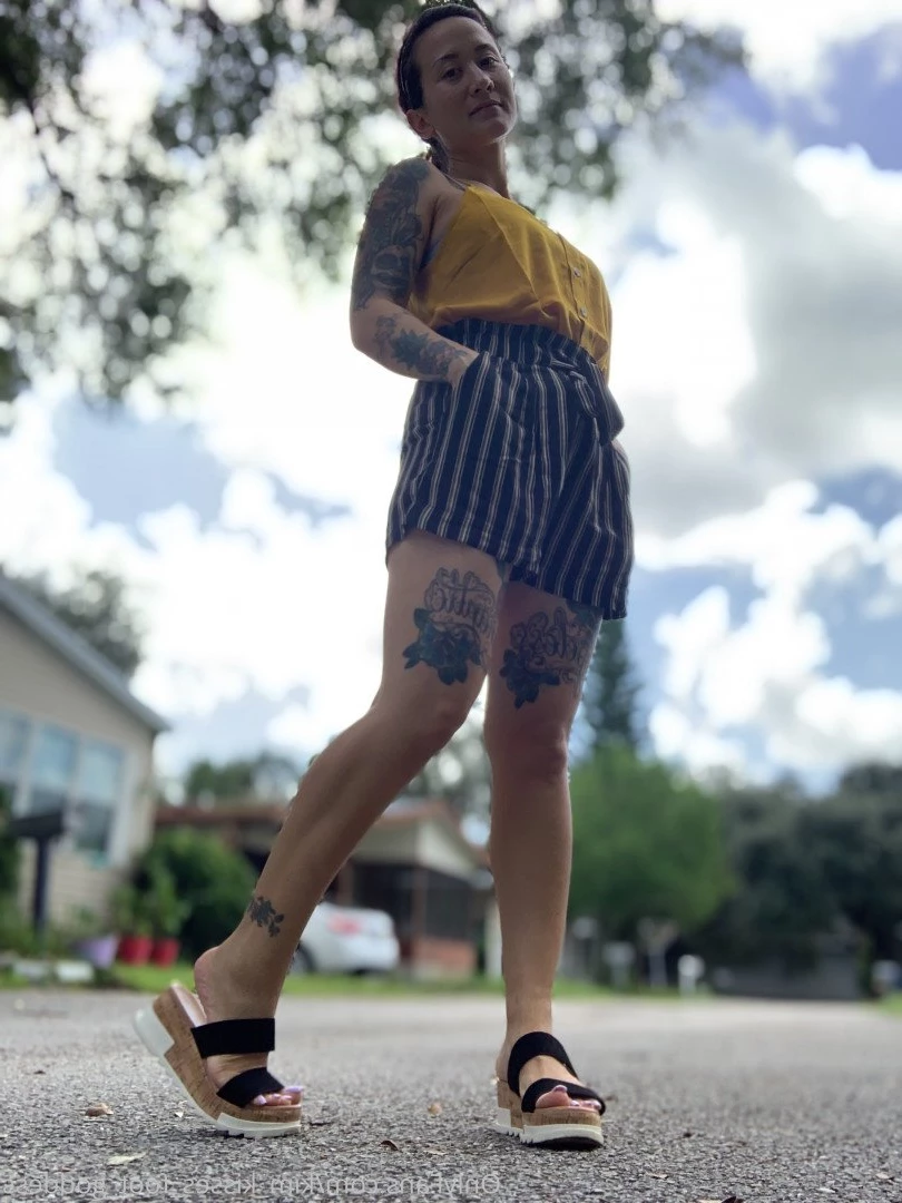 💋Kim Kisses💋 [ kim_kisses_foot_goddess ] Onlyfans leaked photo 3290766 on Hotleaks.tv