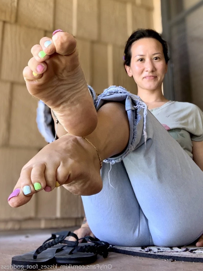 💋Kim Kisses💋 [ kim_kisses_foot_goddess ] Onlyfans leaked photo 3301749 on Hotleaks.tv
