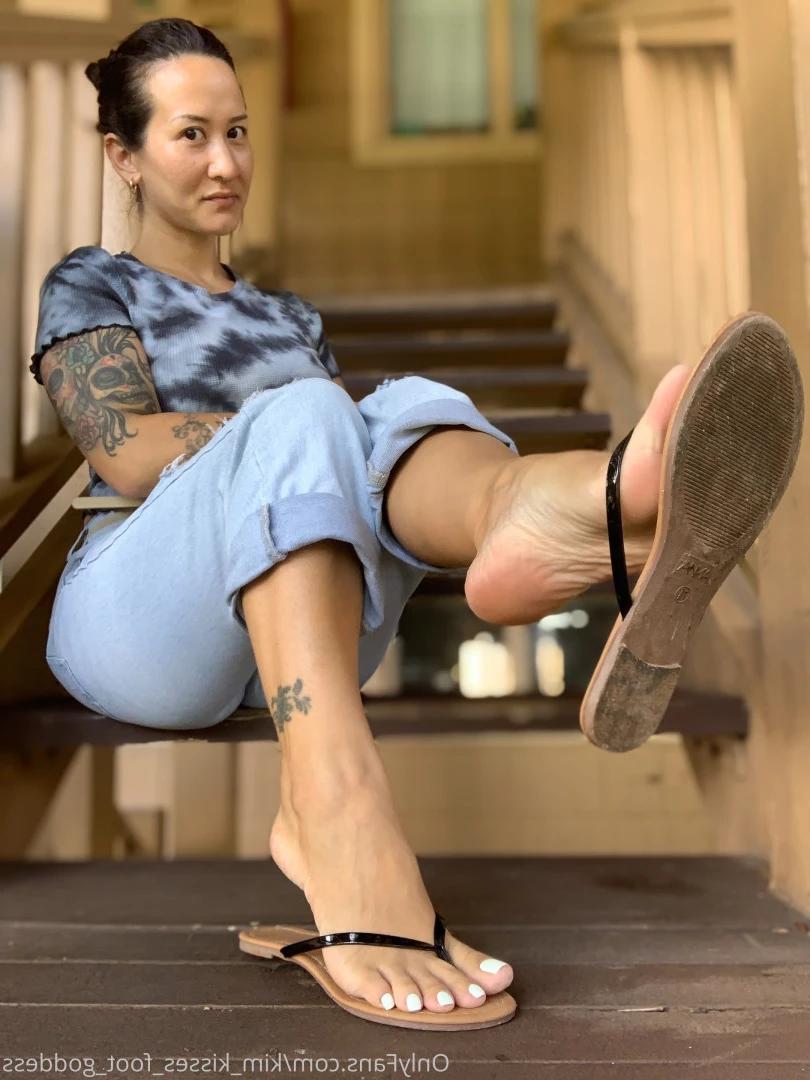 💋Kim Kisses💋 [ kim_kisses_foot_goddess ] Onlyfans leaked photo 6251609 on Hotleaks.tv