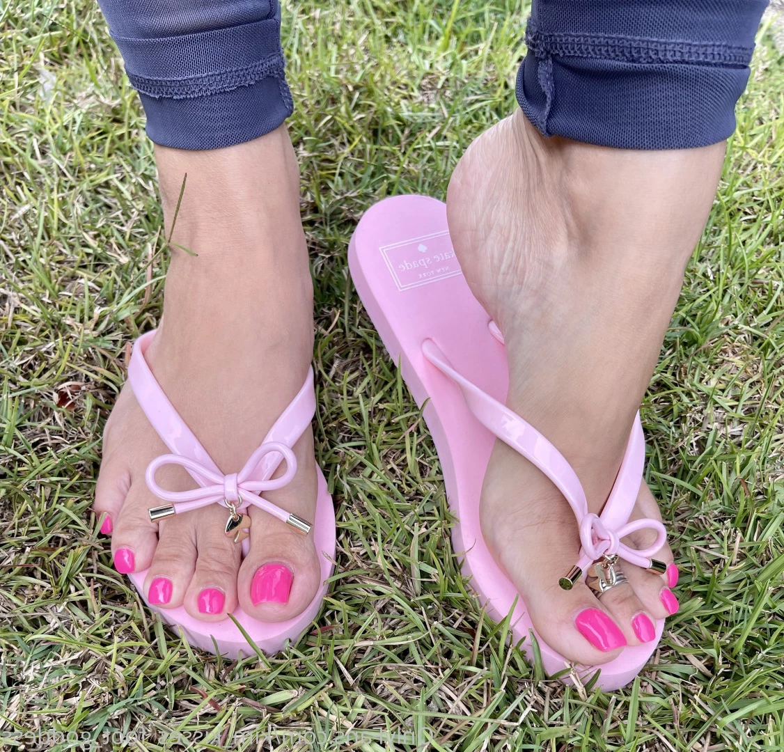 💋Kim Kisses💋 [ kim_kisses_foot_goddess ] Onlyfans leaked photo 6252739 on Hotleaks.tv
