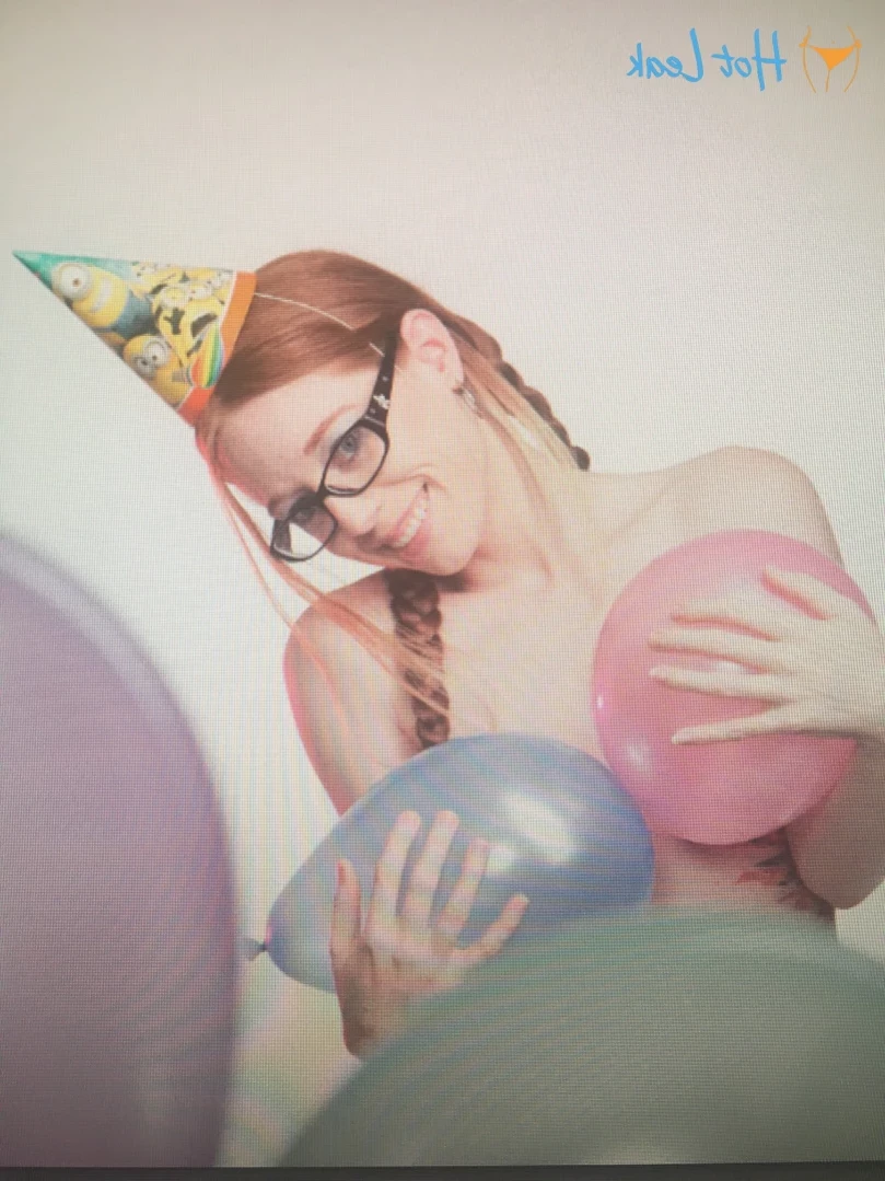 Naughty Lil Redhead 🔥 [ lil_rayne ] Onlyfans leaked photo 13108558 on Hotleaks.tv