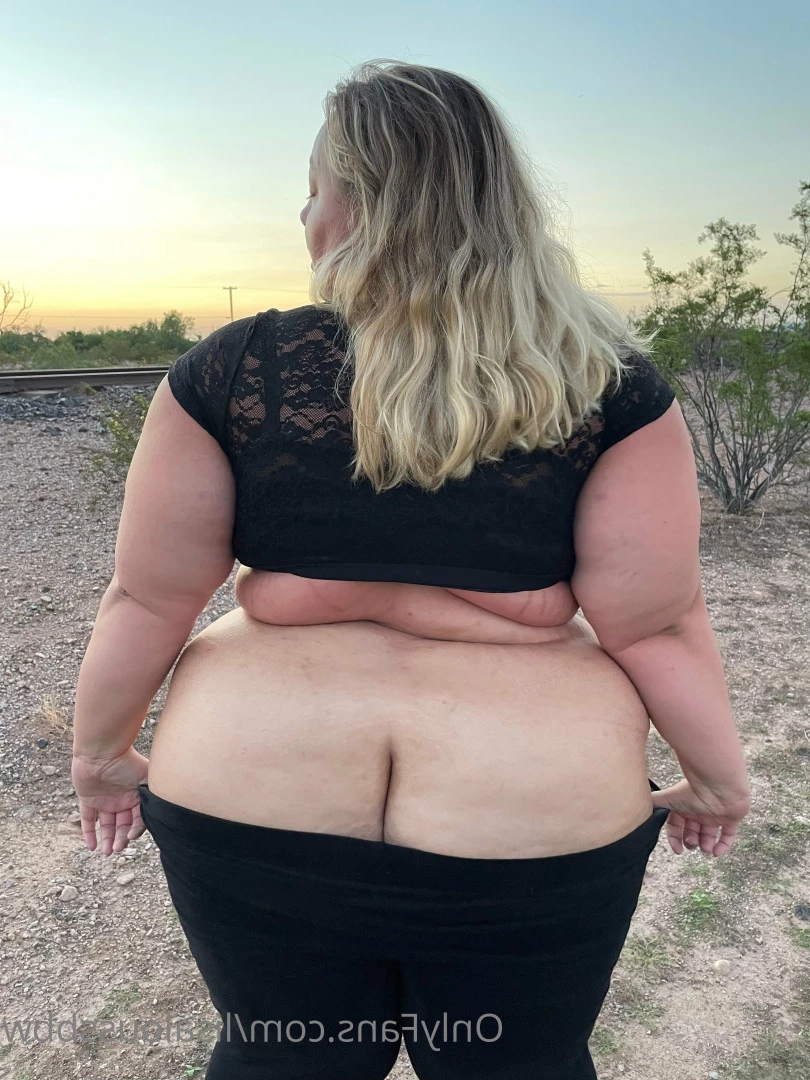 LisaLou [ lisaloussbbw ] Onlyfans leaked photo 6236599 on Hotleaks.tv