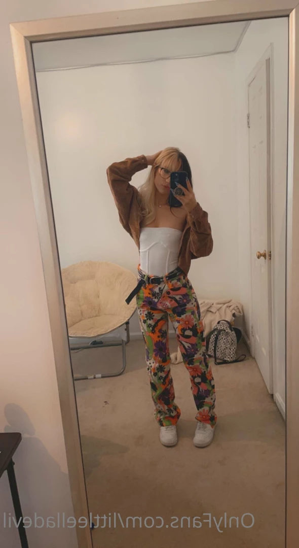 littleelladevil Onlyfans leaked photo 6262590 on Hotleaks.tv