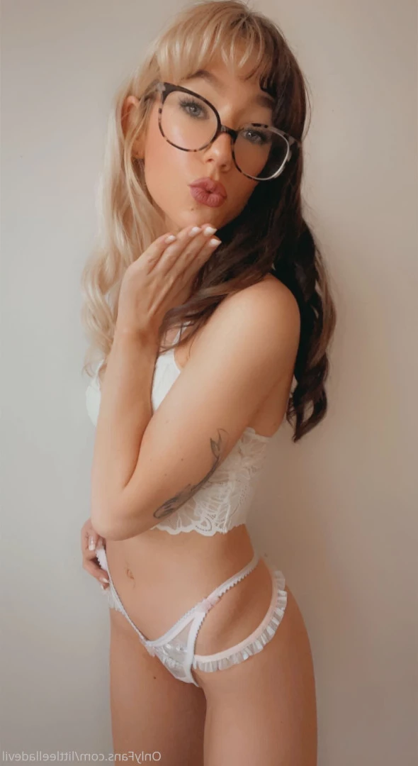 littleelladevil Onlyfans leaked photo 6264075 on Hotleaks.tv