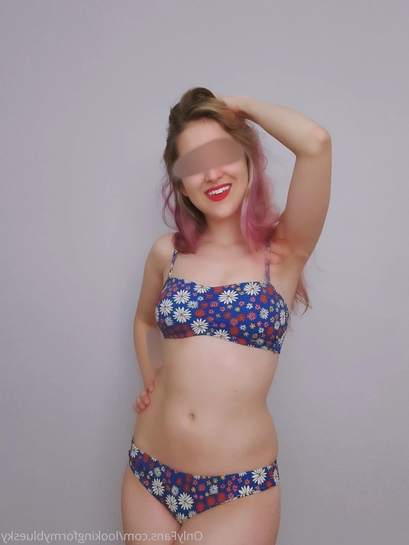 Miss Blue [ lookingformybluesky ] Onlyfans leaked photo 10348483 on Hotleaks.tv