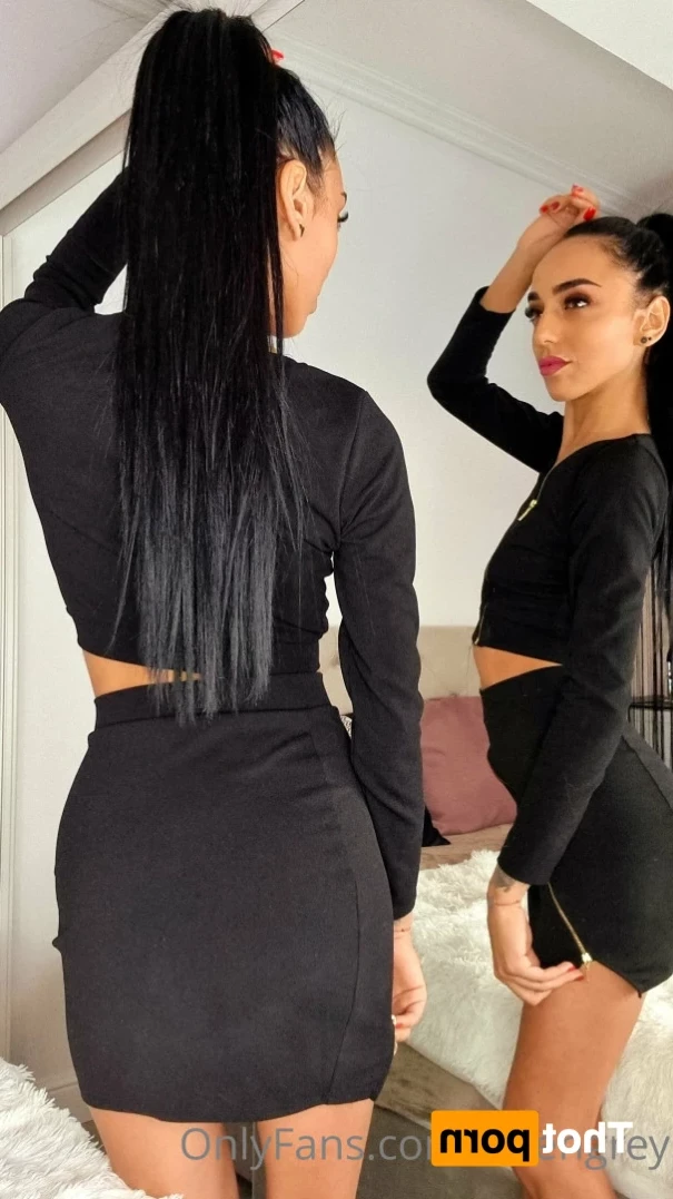 𝙻𝚘𝚛𝚎𝚗 𝙶𝚛𝚎𝚢 😈💦 [ lorengrey ] Onlyfans leaked photo 16302683 on Hotleaks.tv