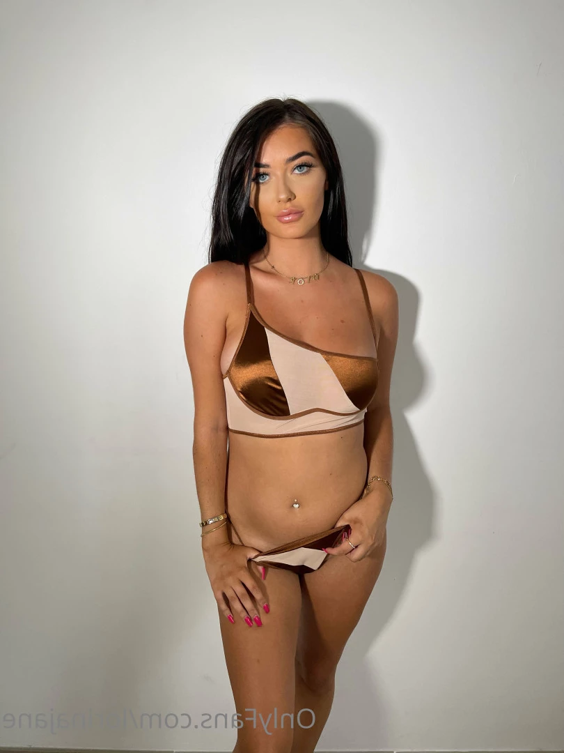 NAUGHTY STEP SIS😮😈 [ lorinajane ] Onlyfans leaked photo 5999292 on Hotleaks.tv
