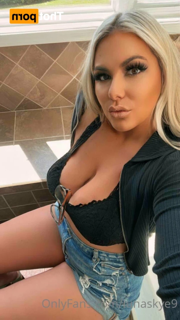 🟢 𝘿𝙤𝙢𝙢𝙚 𝙈𝙞𝙡𝙛 𝙊𝙣𝙡𝙞𝙣𝙚 𝙉𝙤𝙬 🟢 [ lunaskye9 ] Onlyfans leaked photo 12994784 on Hotleaks.tv