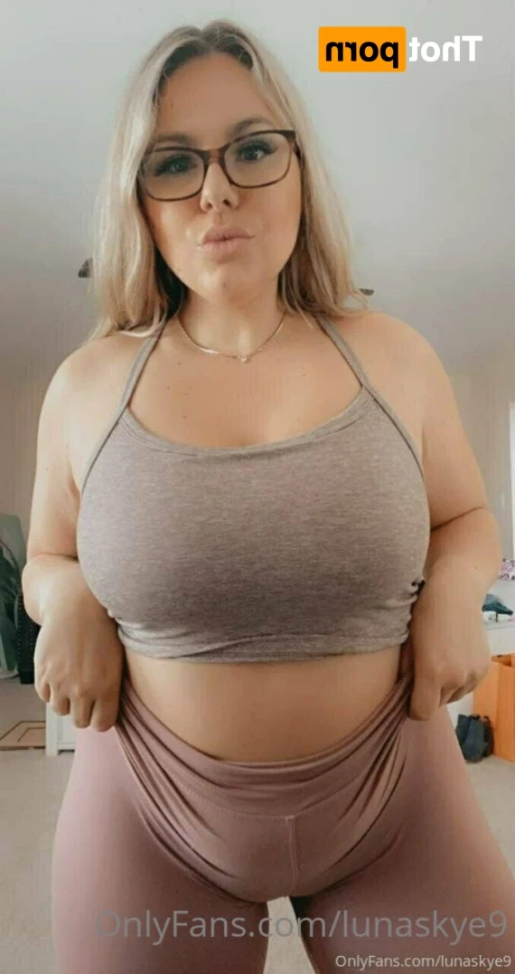 🟢 𝘿𝙤𝙢𝙢𝙚 𝙈𝙞𝙡𝙛 𝙊𝙣𝙡𝙞𝙣𝙚 𝙉𝙤𝙬 🟢 [ lunaskye9 ] Onlyfans leaked photo 13398122 on Hotleaks.tv