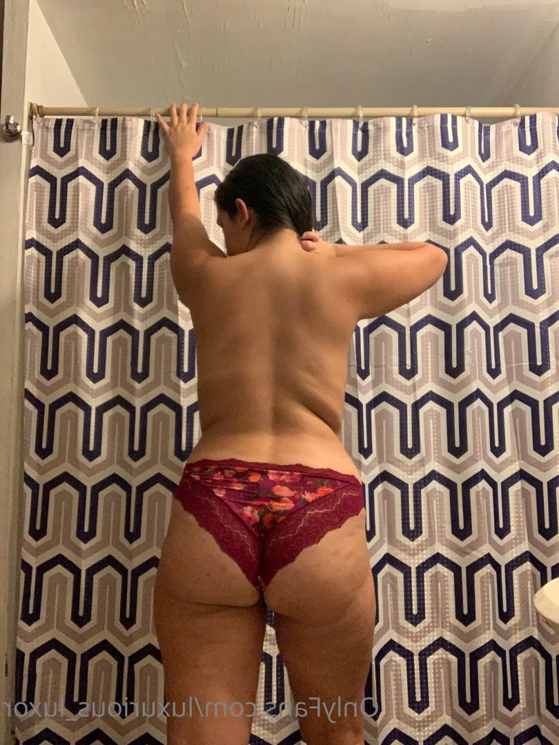 Lux 💚🖤🤍 [ luxurious_luxor ] Onlyfans leaked photo 3048744 on Hotleaks.tv