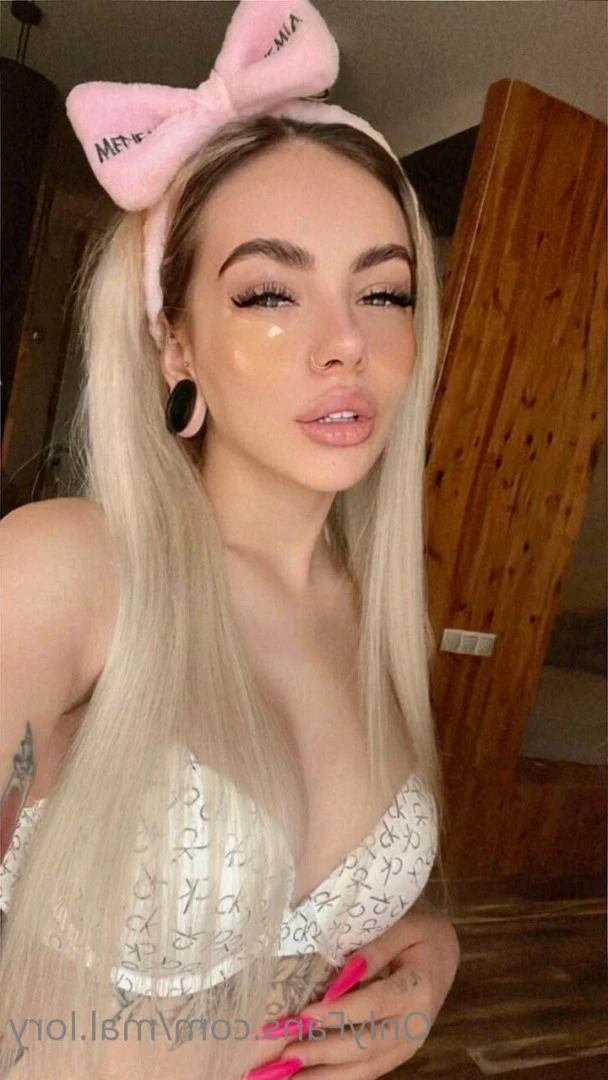 mal.lory Onlyfans leaked photo 6287179 on Hotleaks.tv