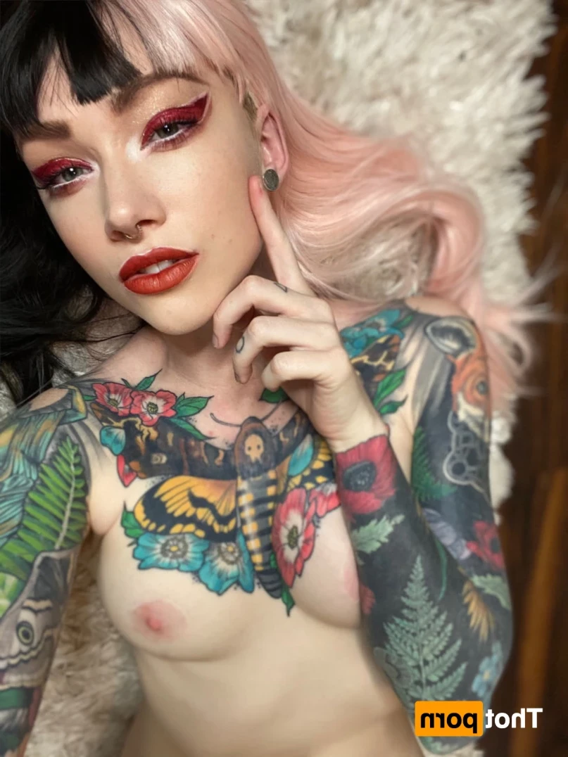 𝓈𝓂𝒶𝓁𝓁 𝓉𝒾𝓉𝓉𝓎 𝕘𝕠𝕥𝕙 𝕘𝕚𝕣𝕝𝕗𝕣𝕚𝕖𝕟𝕕 🦇 [ matildassecret ] Onlyfans leaked photo 13662625 on Hotleaks.tv