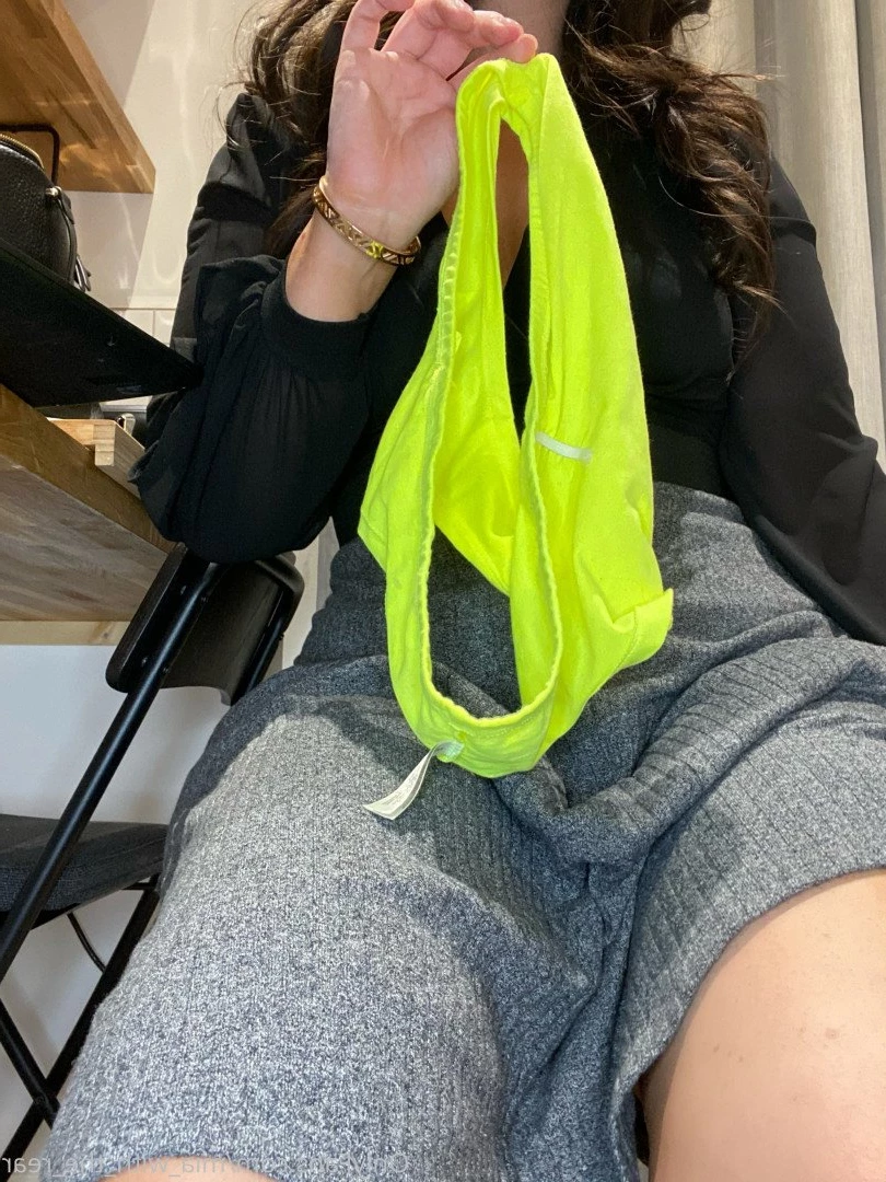 🍑 Mia 🍑 [ mia_with_the_rear ] Onlyfans leaked photo 3075061 on Hotleaks.tv