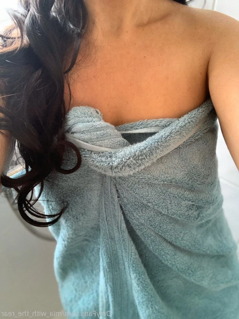 🍑 Mia 🍑 [ mia_with_the_rear ] Onlyfans leaked photo 3075802 on Hotleaks.tv