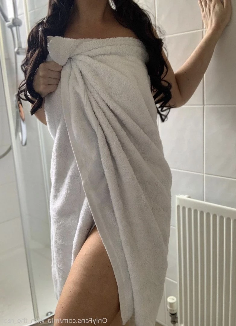 🍑 Mia 🍑 [ mia_with_the_rear ] Onlyfans leaked photo 3076555 on Hotleaks.tv