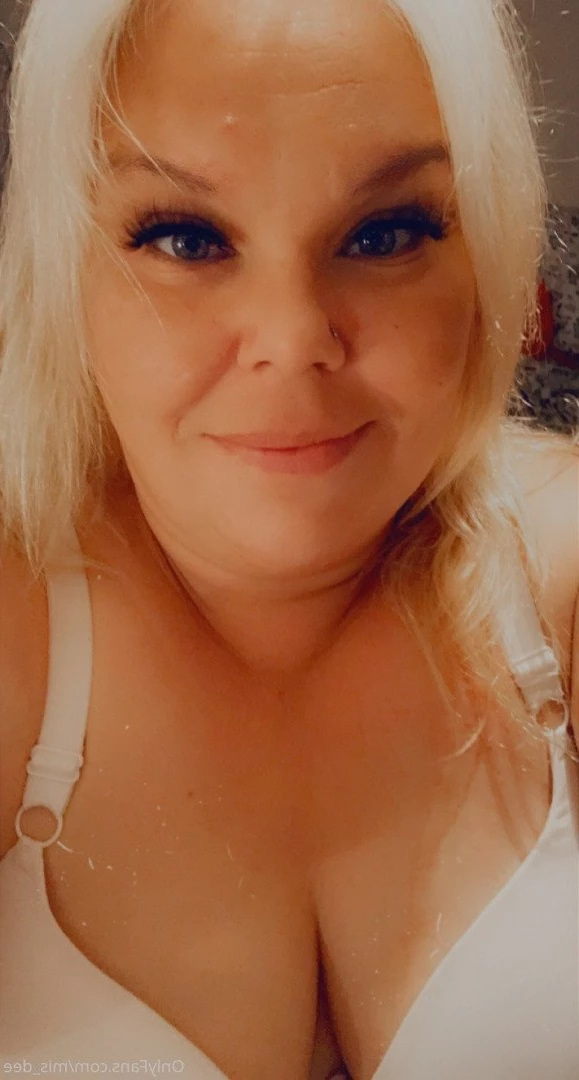 MISS DEE [ mis_dee ] Onlyfans leaked photo 3003164 on Hotleaks.tv