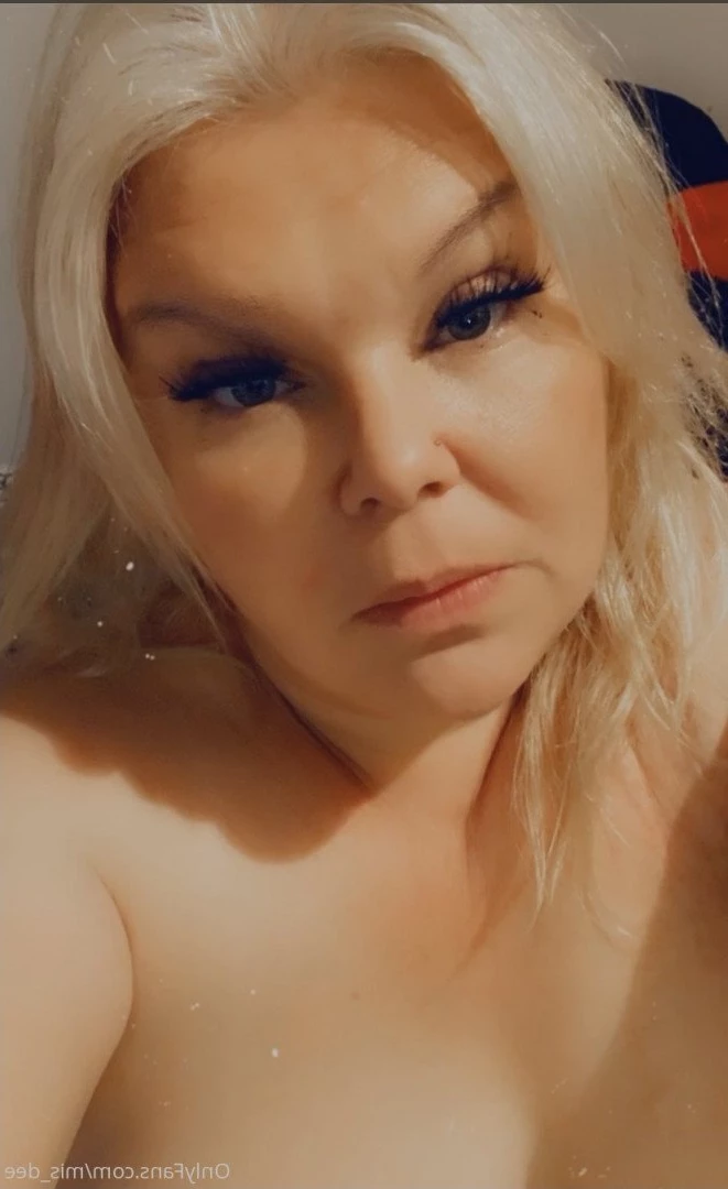 MISS DEE [ mis_dee ] Onlyfans leaked photo 3003177 on Hotleaks.tv