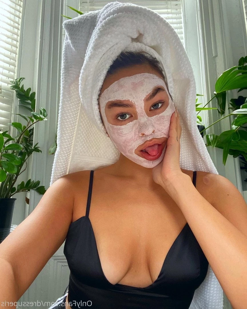 dress up eris [ dressuperis ] Onlyfans leaked photo 333219 on Hotleaks.tv