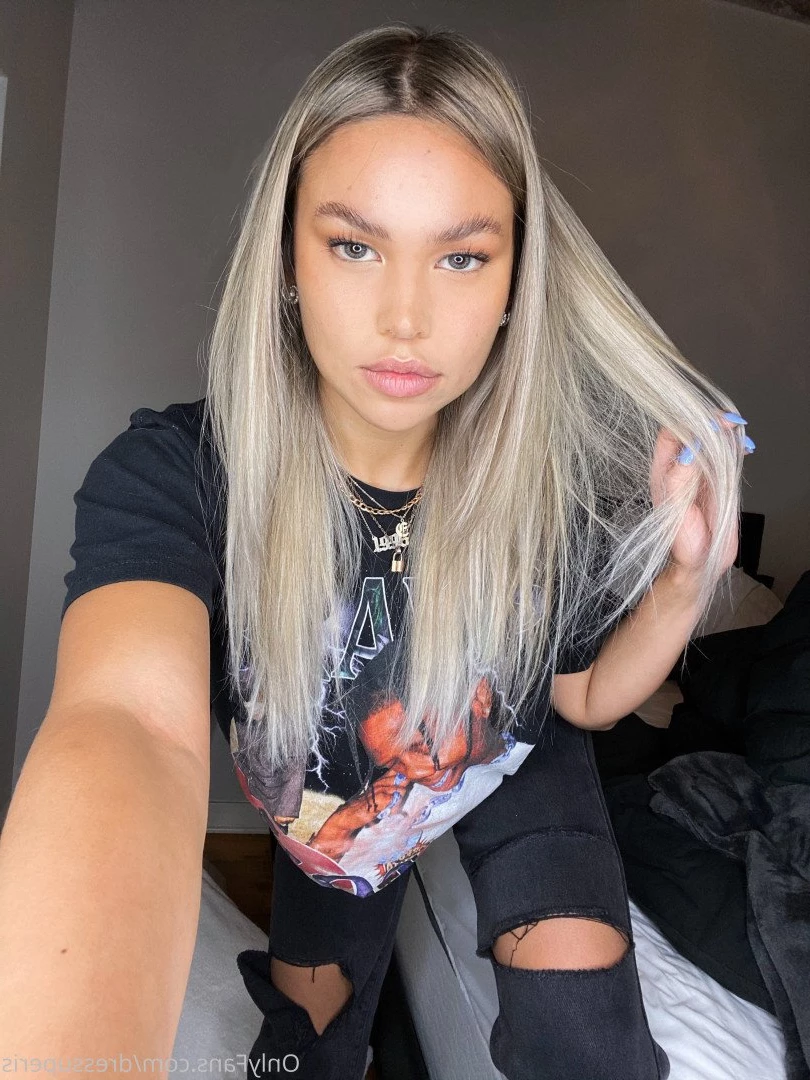 dress up eris [ dressuperis ] Onlyfans leaked photo 333221 on Hotleaks.tv