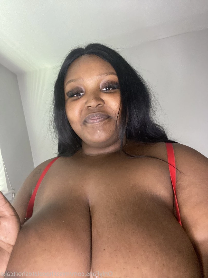 Big Fine ShortCake 🍰 [ misschocolateshortcake ] Onlyfans leaked photo 2960184 on Hotleaks.tv