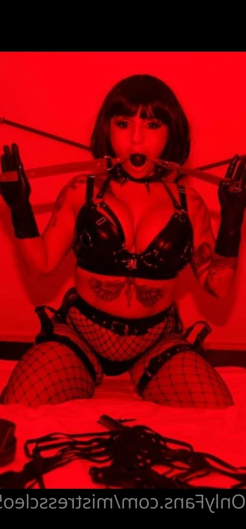 MistressCleopatra ⛓🧤 الملكة كليوباترا [ mistresscleo5 ] Onlyfans leaked photo 6007613 on Hotleaks.tv