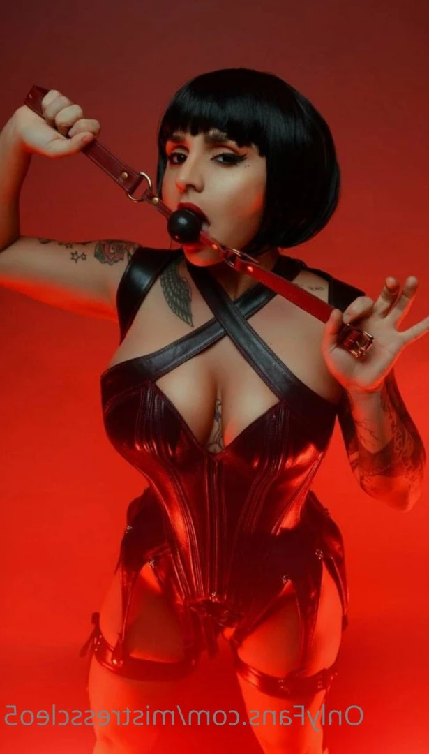 MistressCleopatra ⛓🧤 الملكة كليوباترا [ mistresscleo5 ] Onlyfans leaked photo 6007743 on Hotleaks.tv