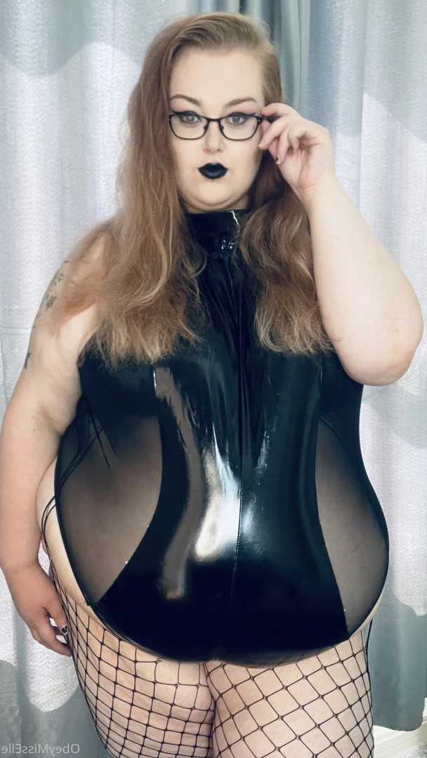 👑 Elle 👑 [ obeymisselle ] Onlyfans leaked photo 9756949 on Hotleaks.tv