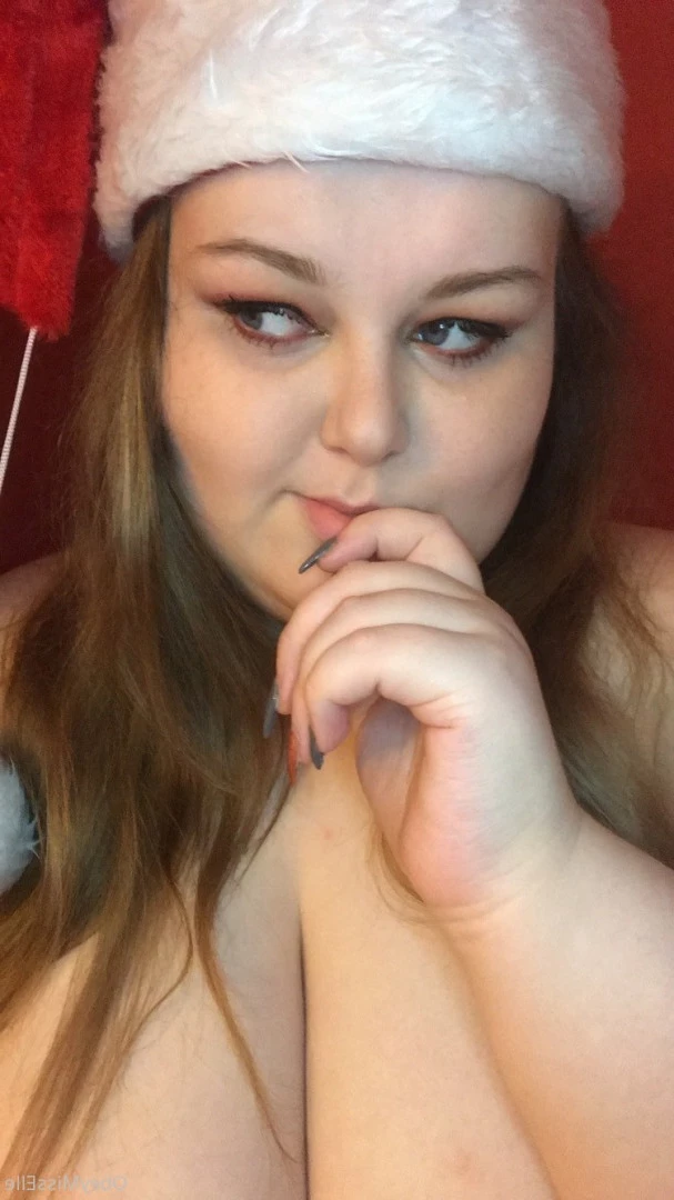 👑 Elle 👑 [ obeymisselle ] Onlyfans leaked photo 9760870 on Hotleaks.tv