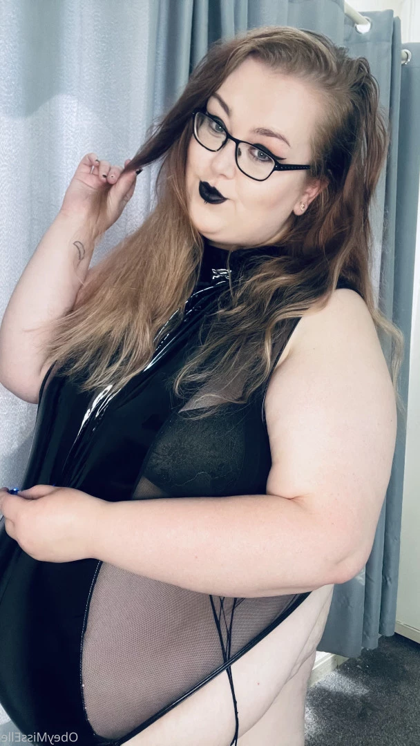 👑 Elle 👑 [ obeymisselle ] Onlyfans leaked photo 9763489 on Hotleaks.tv