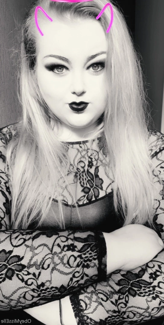 👑 Elle 👑 [ obeymisselle ] Onlyfans leaked photo 9763774 on Hotleaks.tv