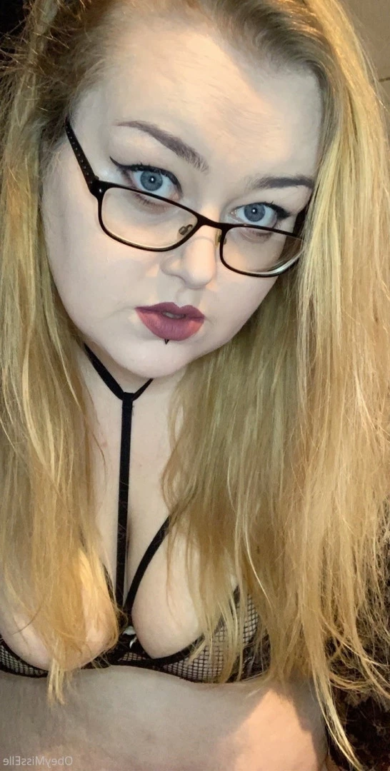👑 Elle 👑 [ obeymisselle ] Onlyfans leaked photo 9763990 on Hotleaks.tv
