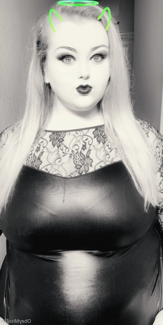 👑 Elle 👑 [ obeymisselle ] Onlyfans leaked photo 9764450 on Hotleaks.tv