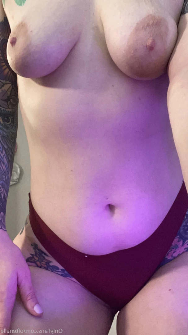 oftenelle Onlyfans leaked photo 13143459 on Hotleaks.tv